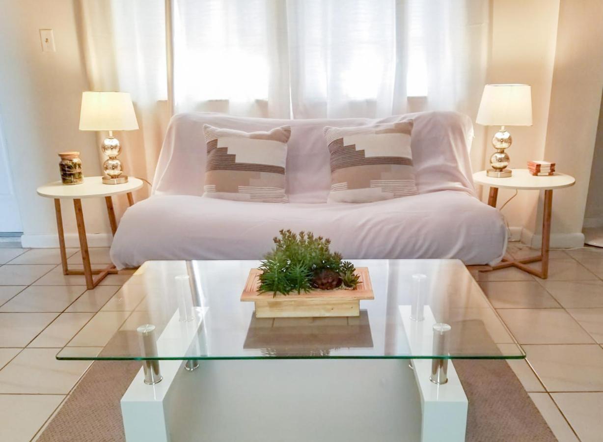 Guest house Self Check-in Suites Near Coral Gables Miami