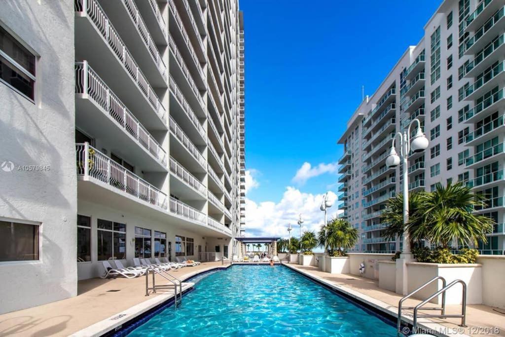 Luxury Penthouse Brickell 3 Bedrooms Free Parking Apartment *