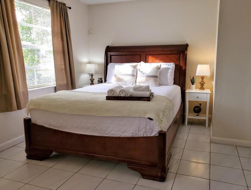 Guest house Self Check-in Suites Near Coral Gables Miami