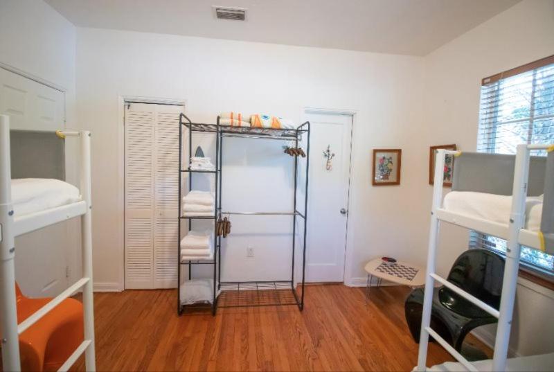 Mid Town Hippie House By The Bay Holiday home Miami