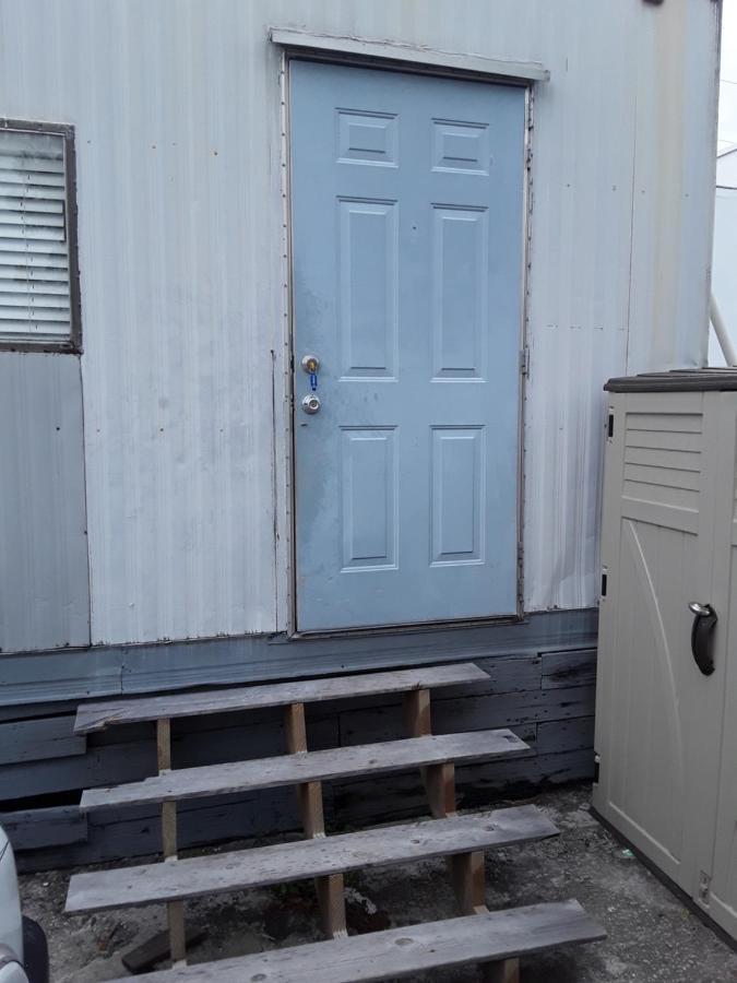 Mobil Home/ Trailer/yarda Campsite Miami