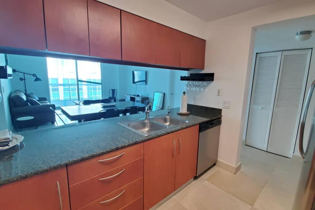 Luxury Penthouse Brickell 3 Bedrooms Free Parking Apartment