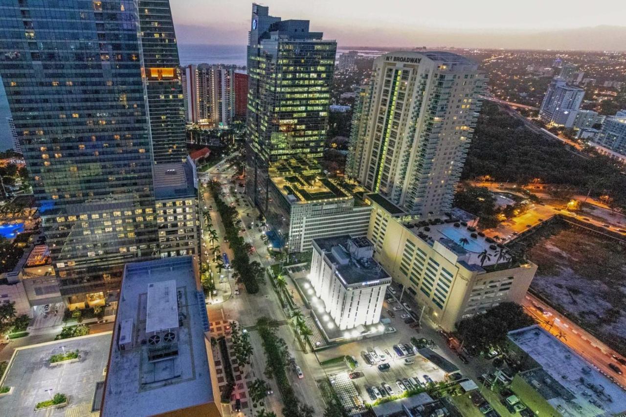 Conrad Brickell I Sextant * Miami