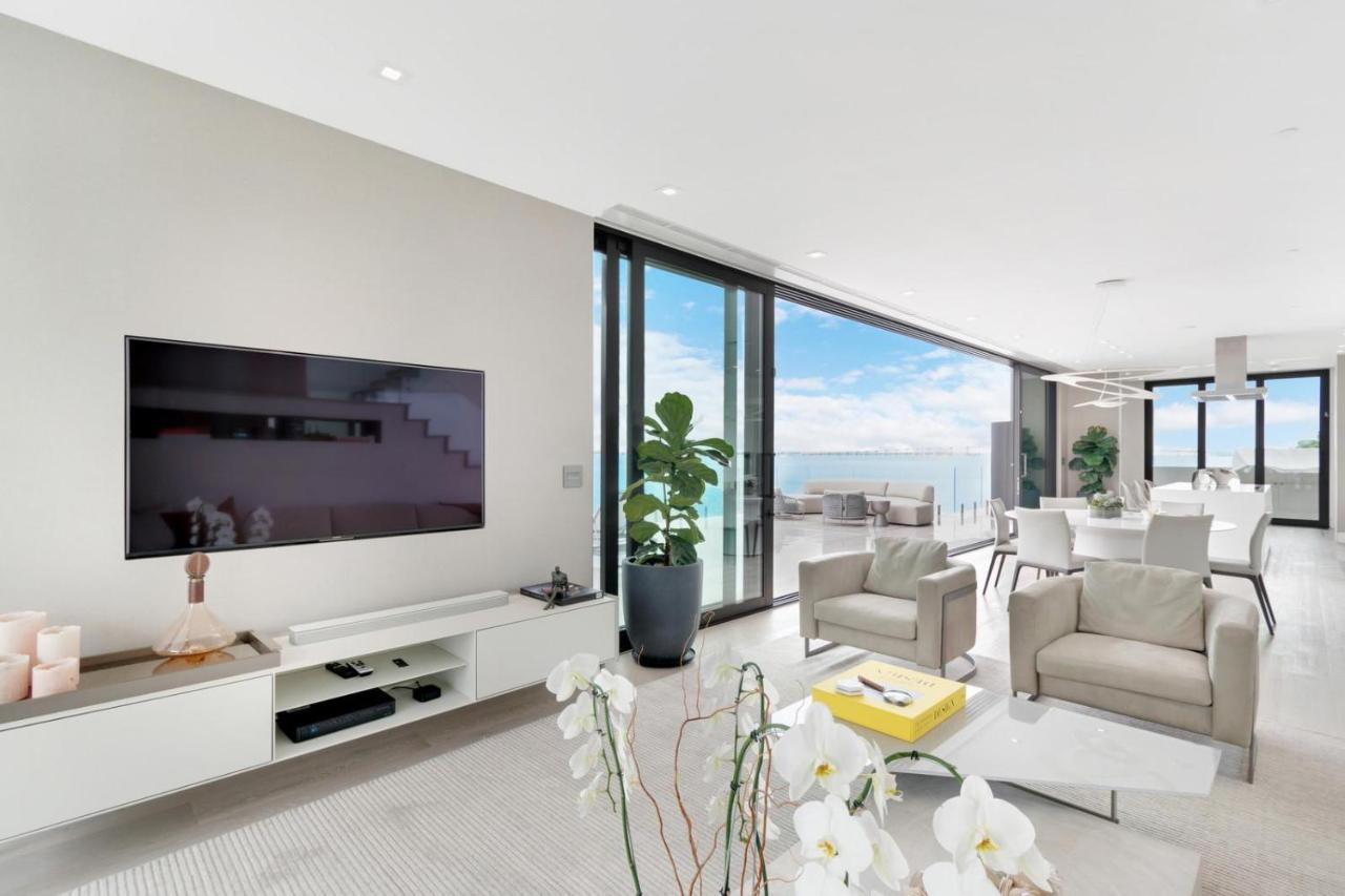 Villa Arkup Floating Mansion I Sextant Miami