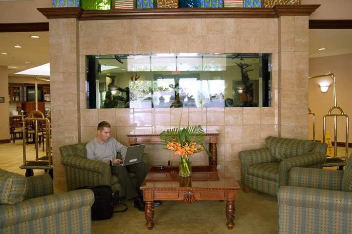Hampton & Miami-doral Dolphin Mall Hotel 3*