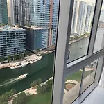 Luxury Waterfront Condo In The Urban Oasis At Icon-Brickell Free Spa