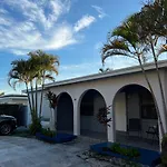 Coral Gable Studio W/Free Parking & Wifi