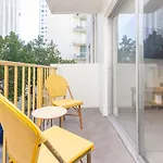 One Bedroom Apartment - With Parking & Balcony - Heart Of Wynwood