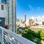 Spectacular 2-Br Apartment 4 People 1107