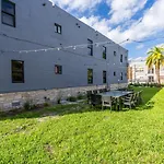 Charming Apartment Just 2 Minutes From Brickell