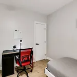 Roomy 2 Bedroom Near Miami Airport Virg 7