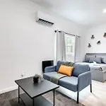 Coral Way Studio In Quiet Area Fast Internet Shen 1
