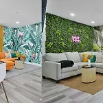 Vacay Spot Wynwood Jungle Fever Shower Massage Jets, Bbq, Patio Led Vibes, Prime Loc! 6 Blocks Away From Bars, Nite Clubs, Res, Shops