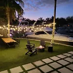Waterfront - Kayak & Paddleboards - Firepit - Pool