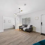 Comfortable House For Your Enjoyment In Miami