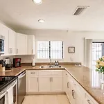 Miami Oasis 7 Mins To Dolphin Mall Mia Ps4 Games