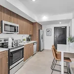 Urban 1 Bed Oasis Near Brickell With Free Parking