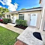 Cozy Miami Villa Near Coconut Grove And The University Of Miami