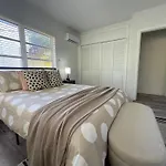 Fully Equipped Apartments With Parking Near Cocowalk