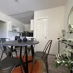 Fully Equipped Apartments With Parking Near Cocowalk