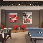 Radisson Red Miami Airport