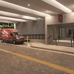 Radisson Red Miami Airport