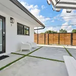 Heart Of Miami Wd Pool & Close To Beach