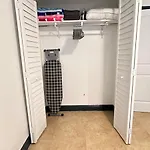 Stylish 1Br Near Miami Airport & Port!