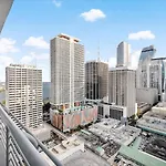 Lux Penthouse Loft - Free Parking - Bay Views