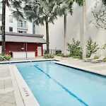 Lux Penthouse Loft - Free Parking - Bay Views
