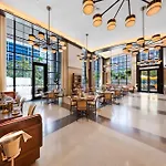 Luxury Downtown 2 Bedroom With Skyline Panorama