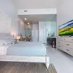 Penthouse With Bay Views In Miami