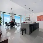 Penthouse With Bay Views In Miami