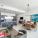 Penthouse With Bay Views In Miami