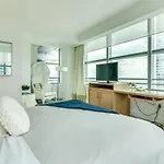 Luxury 3 Bedroom Full Service Condo