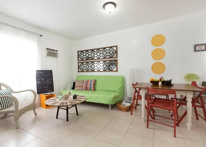 1 Bedroom Apt Near Coconut Grove