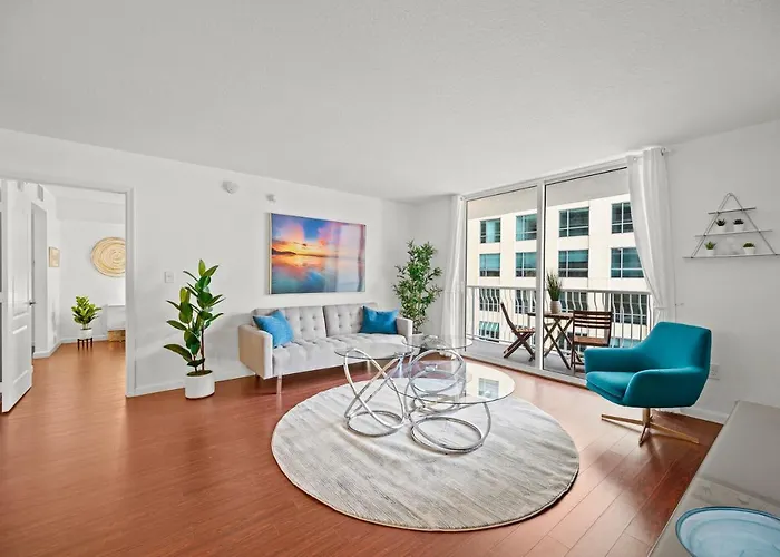 Amazing Condo With Free Parking In Brickell Miami