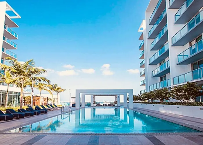 Sleek 2Bd 2Ba Condo In Miami Design District