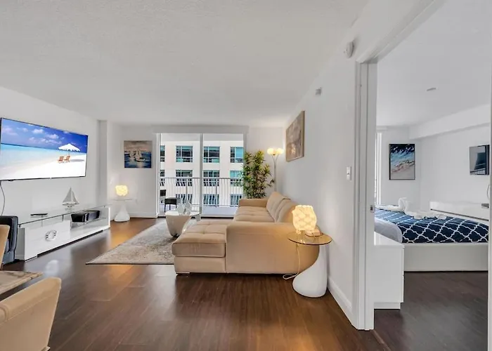 Dazzling 1 Bed 1 Bth • Brickell • Bay & City View