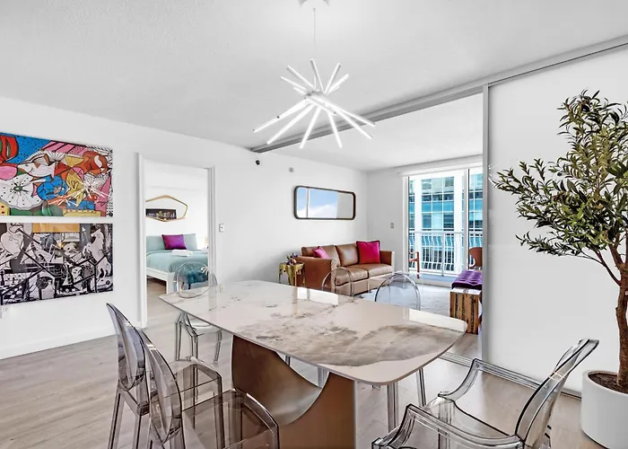 Oceanside Penthouse Apartment In Brickell Miami, Pool, Free Parking