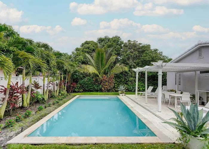 Luxury Miami Casa Bonita With Tropical Pool Oasis