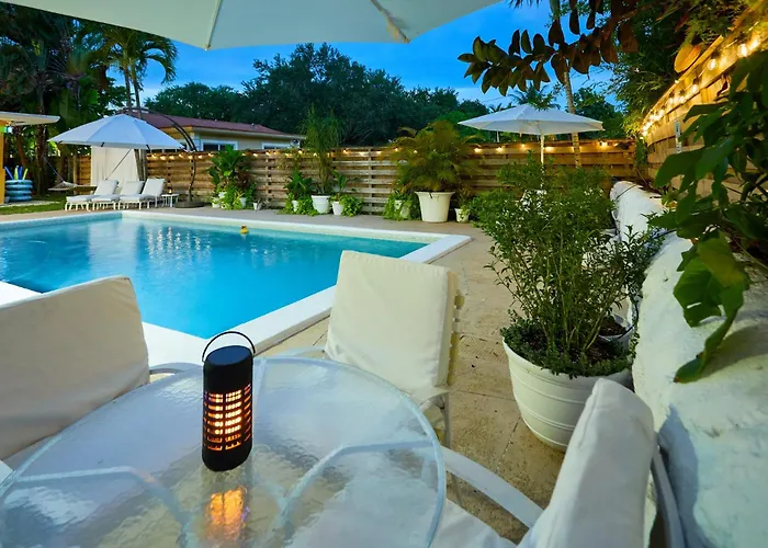 Private Villa Miami Pool Oasis