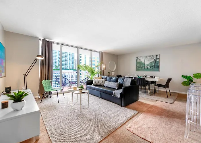 Prime Brickell Condo With Stunning Views