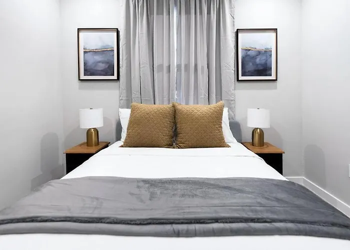 Stylish Miami Suite - Self Check-In