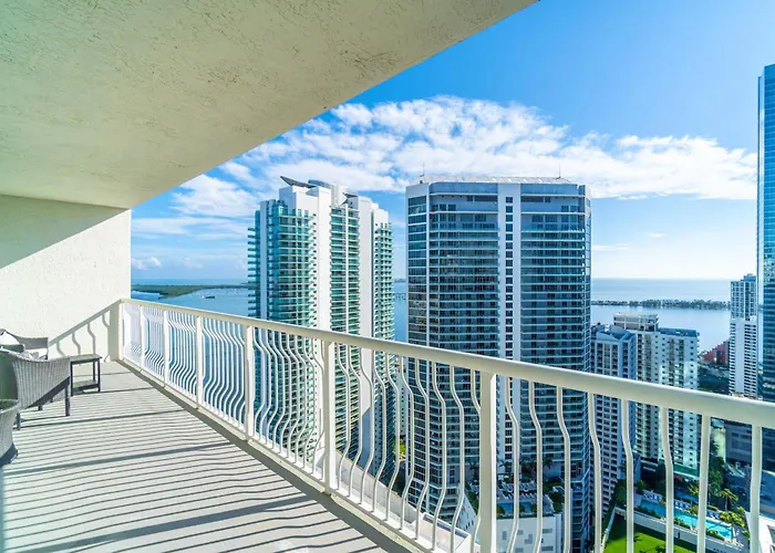 High-End Condo In Glamorous Brickell