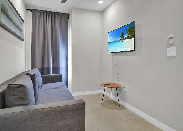 Miami Flats - Self Check-In And 1 Free Parking