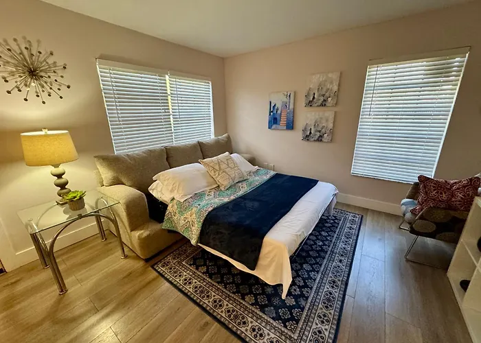 Cozy Miami Villa Near Coconut Grove And The University Of Miami