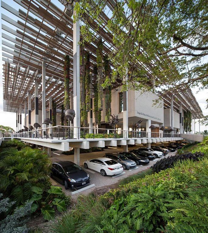 Apartment Luxury Waterfront In The Urban Oasis At Icon-brickell Free *