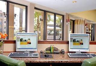 Courtyard Airport West Doral 3* Miami