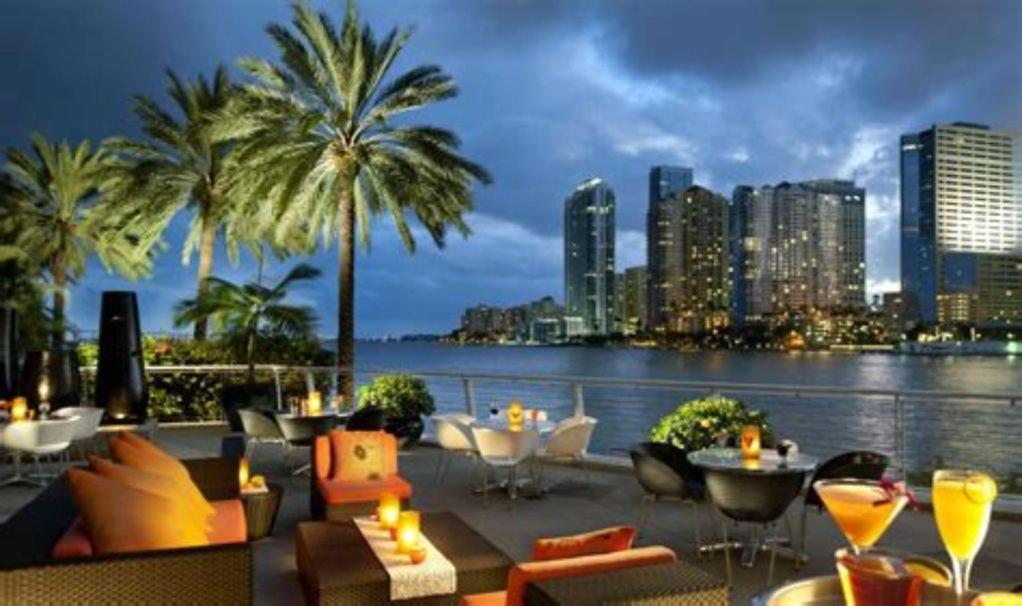 Luxury Waterfront In The Urban Oasis At Icon-brickell Free